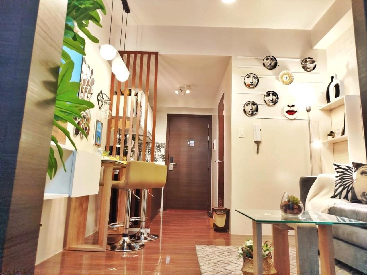 Stylish&Comfort Unit With Balcony In Air Makati Makati City Dış mekan fotoğraf