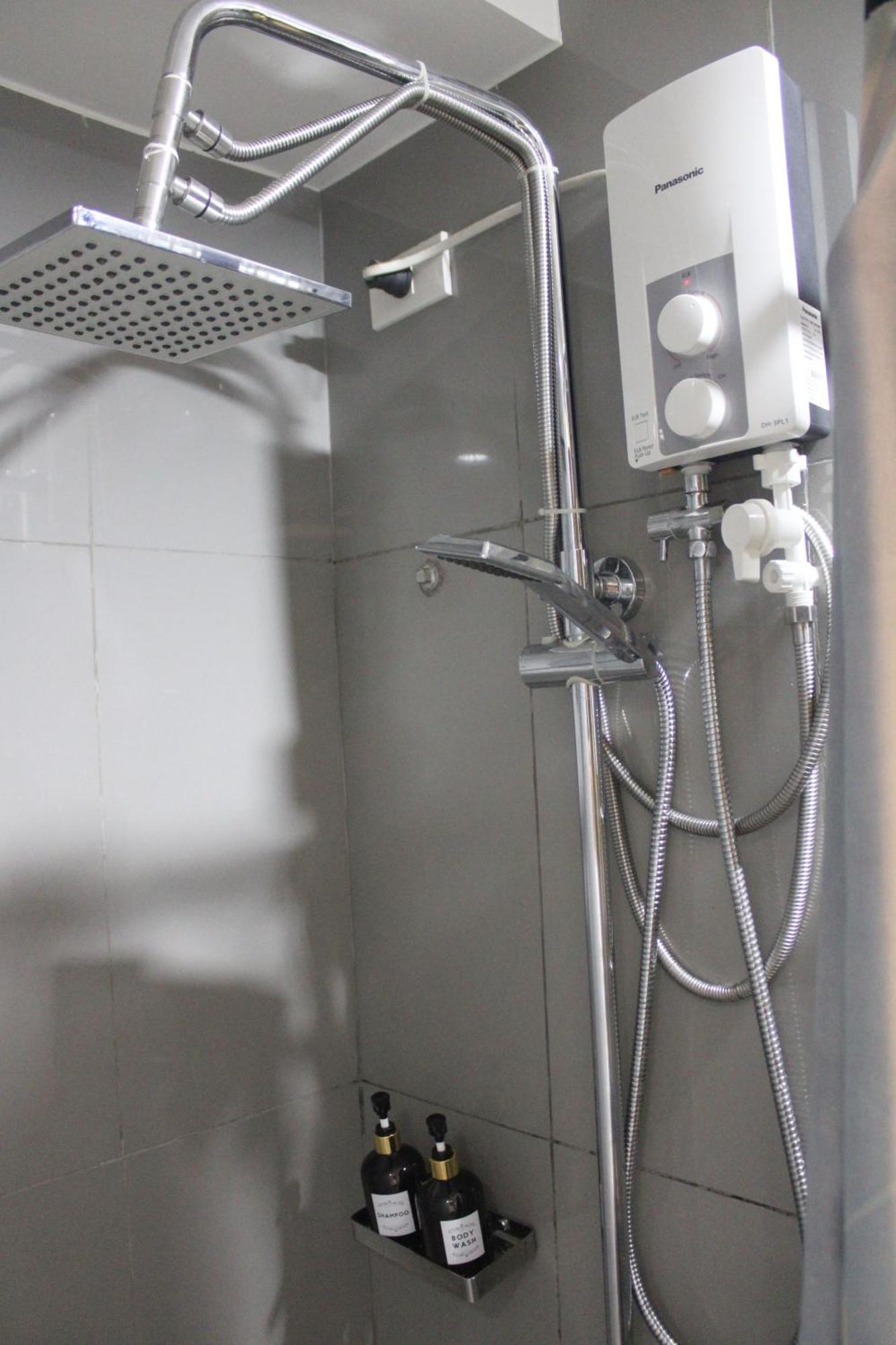 Stylish&Comfort Unit With Balcony In Air Makati Makati City Dış mekan fotoğraf