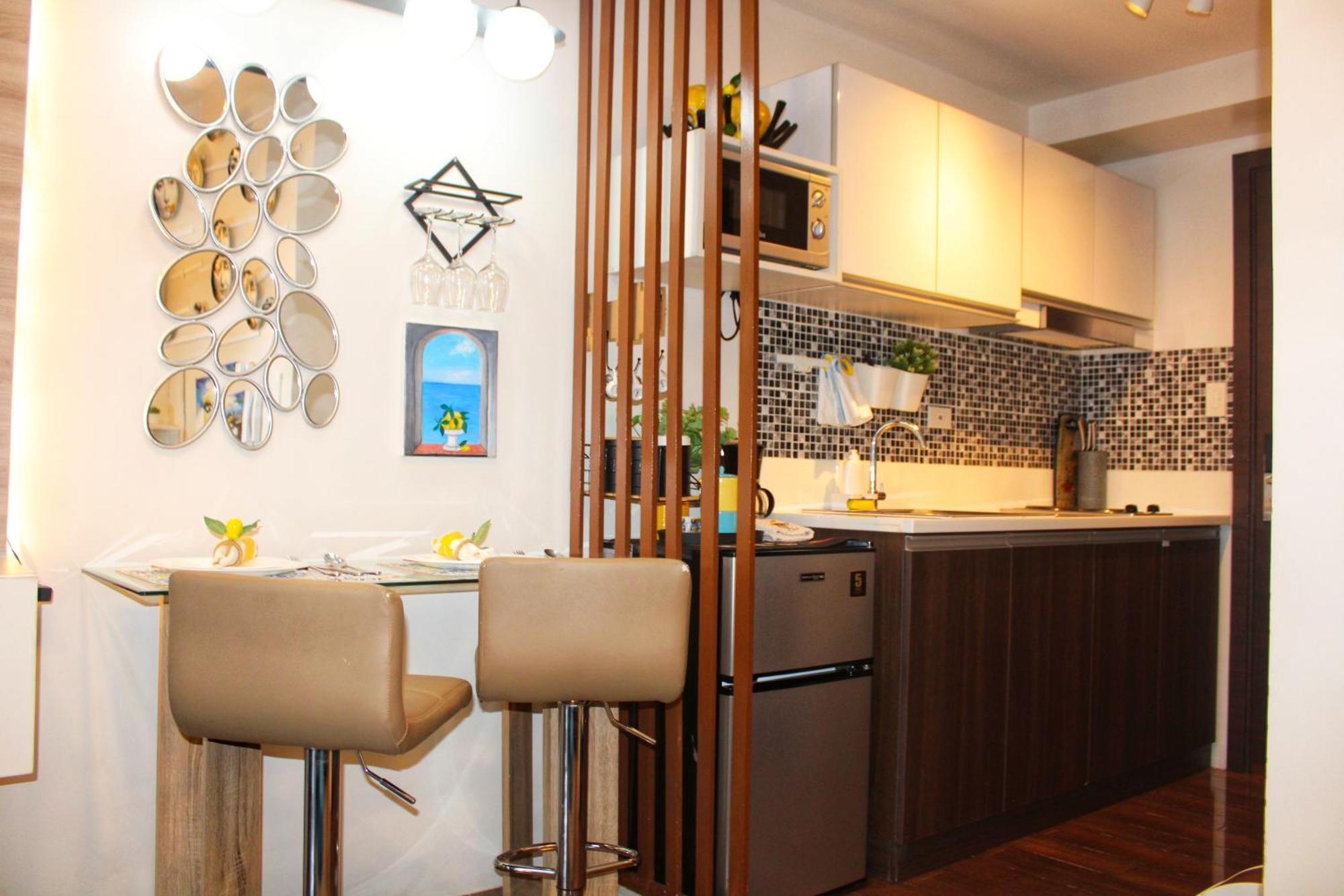 Stylish&Comfort Unit With Balcony In Air Makati Makati City Dış mekan fotoğraf
